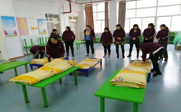 2023幼儿小班保育员月总结推荐6篇