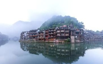 边城六读后感模板7篇