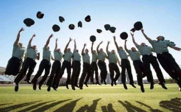 大学优秀毕业生主要事迹6篇