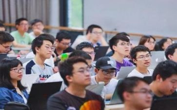 大学自我鉴定范文800字6篇