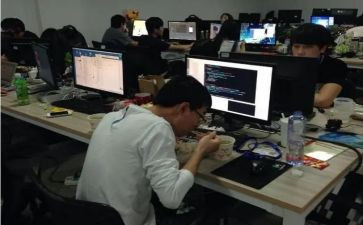 服装店员工合同6篇