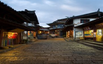 去古城玩作文精选7篇