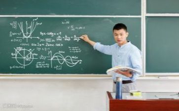 教师的月工作个人总结最新8篇