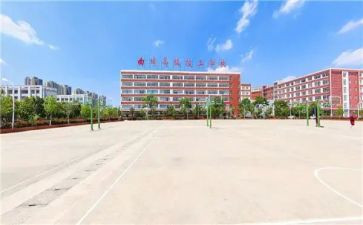 技校教师年度总结8篇