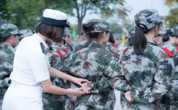 军训六百字作文7篇