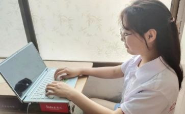 新生开学班主任讲话稿8篇