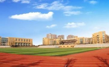 进学校心得模板5篇