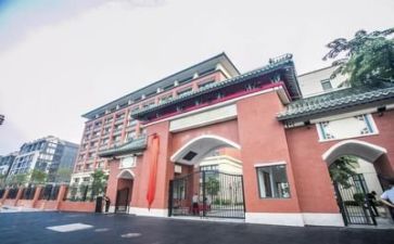 2024年学校校长个人述职报告模板8篇