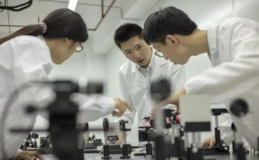 研究生毕业自我鉴定500字8篇