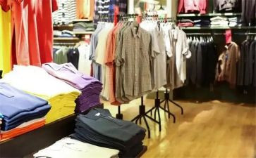 小班晒衣服的教案7篇