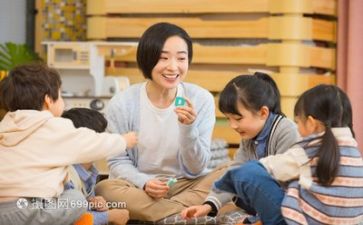幼师月自我鉴定模板8篇