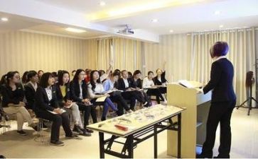 女职工事迹8篇