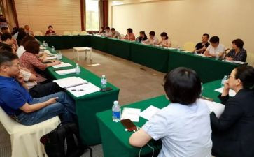 普法中期自查报告6篇